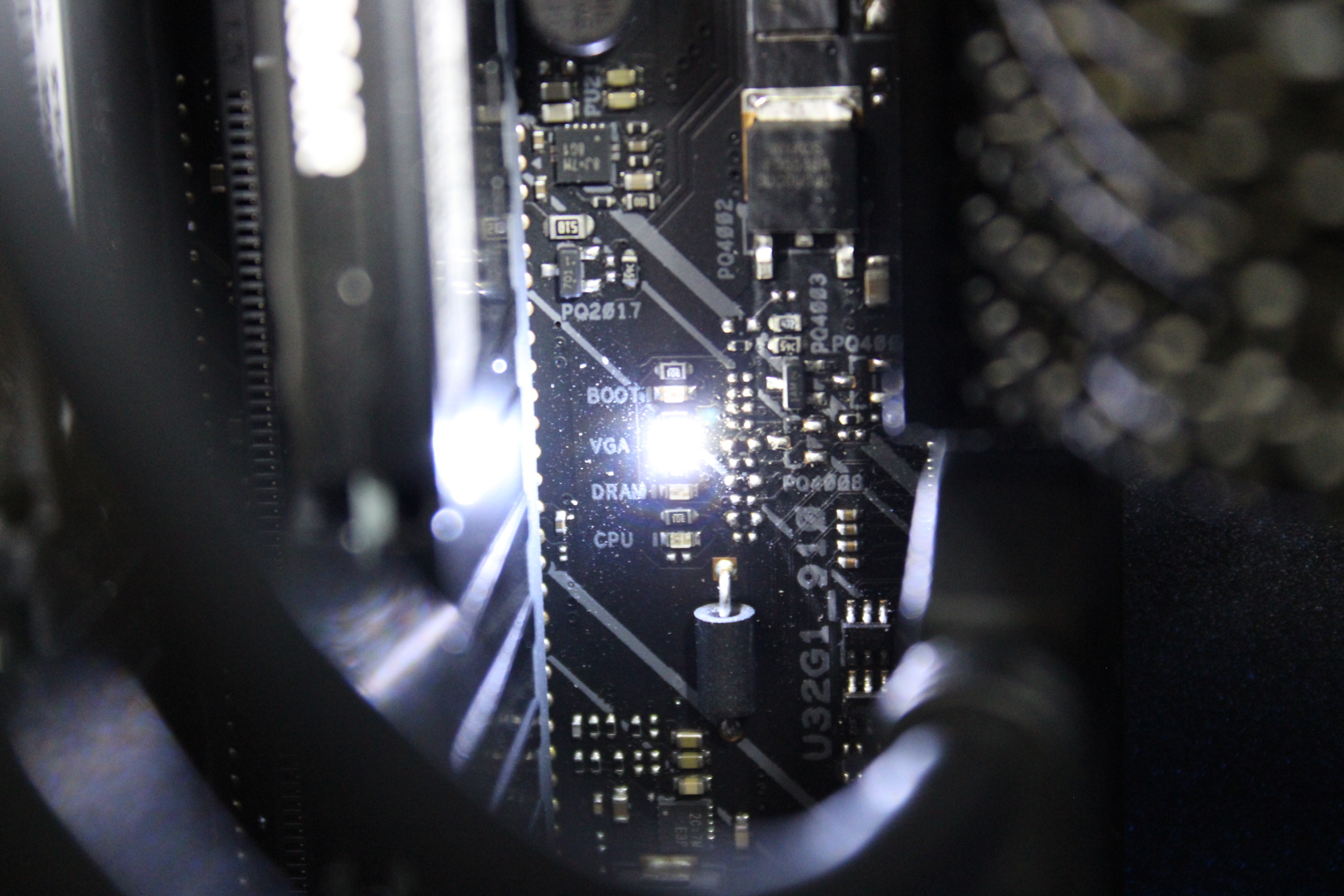 PC】PCの起動時に長1回短3回のビープ音が鳴った時にやった事: 青い空のブログ